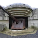 Nid De Pie Grand Duplex Lumineux Cadre Verdoyant Calme A 5 Mn De La Pres Port En Bessin, Bayeux, Omaha Beach, Appartement