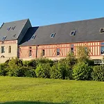 Nid De Pie Grand Duplex Lumineux Cadre Verdoyant Calme A 5 Mn De La Pres Port En Bessin, Bayeux, Omaha Beach, *