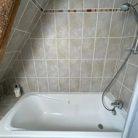 Nid De Pie Grand Duplex Lumineux Cadre Verdoyant Calme A 5 Mn De La Pres Port En Bessin, Bayeux, Omaha Beach, Commes