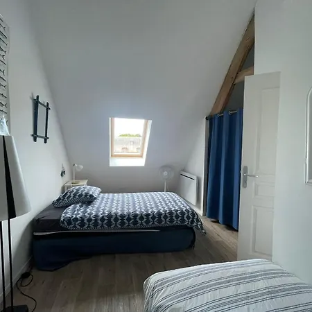 Nid De Pie Grand Duplex Lumineux Cadre Verdoyant Calme A 5 Mn De La Pres Port En Bessin, Bayeux, Omaha Beach, Apartment *