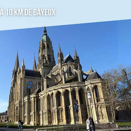 Nid De Pie Grand Duplex Lumineux Cadre Verdoyant Calme A 5 Mn De La Pres Port En Bessin, Bayeux, Omaha Beach, Apartmán Commes