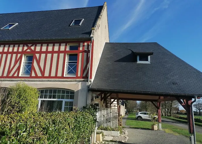 Nid De Pie Grand Duplex Lumineux Cadre Verdoyant Calme A 5 Mn De La Pres Port En Bessin, Bayeux, Omaha Beach,