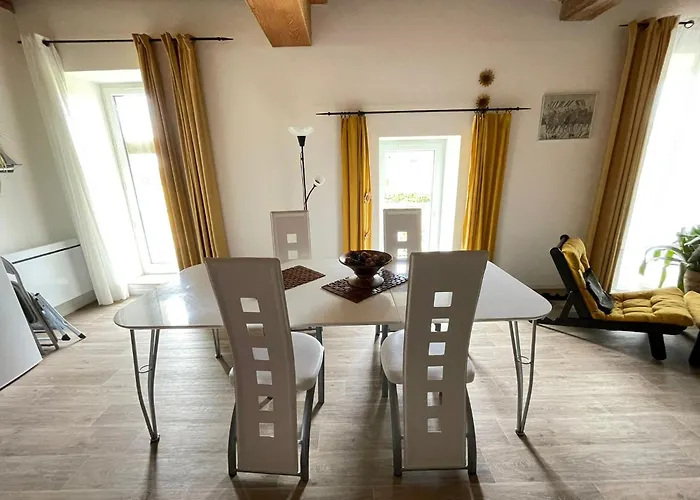 Nid De Pie Grand Duplex Lumineux Cadre Verdoyant Calme A 5 Mn De La Pres Port En Bessin, Bayeux, Omaha Beach, * Commes