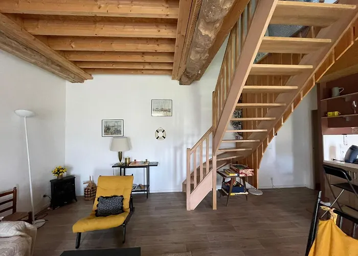 Nid De Pie Grand Duplex Lumineux Cadre Verdoyant Calme A 5 Mn De La Pres Port En Bessin, Bayeux, Omaha Beach, Apartment