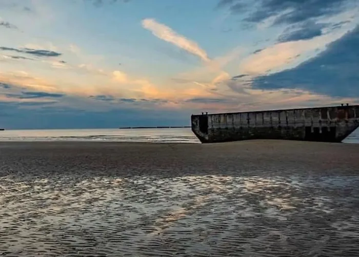 Nid De Pie Grand Duplex Lumineux Cadre Verdoyant Calme A 5 Mn De La Pres Port En Bessin, Bayeux, Omaha Beach, Apartment