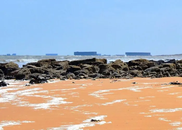 Nid De Pie Grand Duplex Lumineux Cadre Verdoyant Calme A 5 Mn De La Pres Port En Bessin, Bayeux, Omaha Beach, * Commes